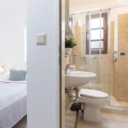 Apartment Strandstrasse 2 Sandkorn Laboe