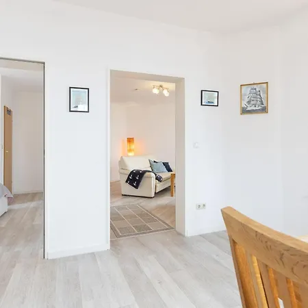 Apartment Strandstrasse 2 Sandkorn Laboe